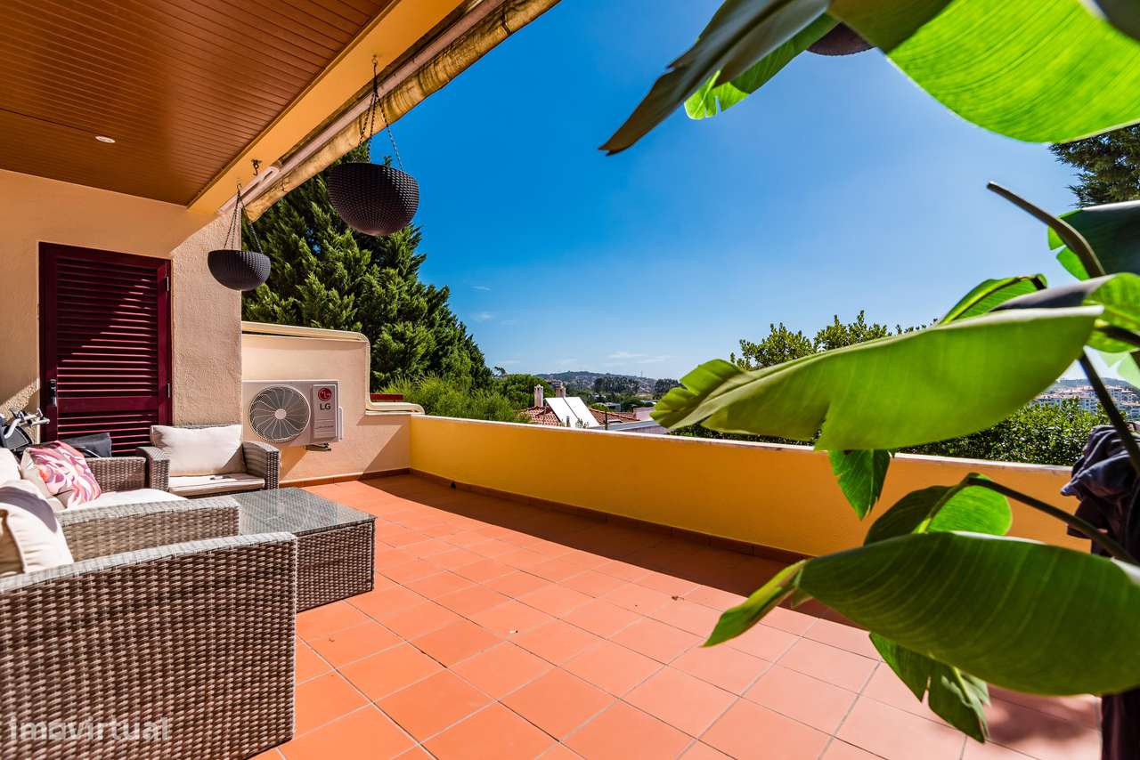 T3 duplex Belas Clube de Campo | parqueamento | varanda-39