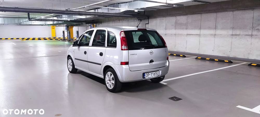 Opel Meriva 1.6 16V Essentia - 24