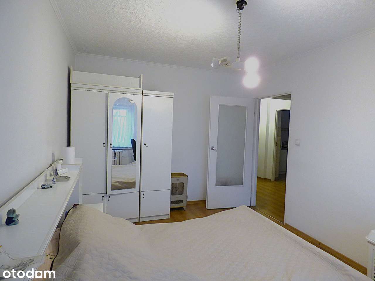 Słoneczne dwa pokoje w bloku z balkonem of.2602M-5