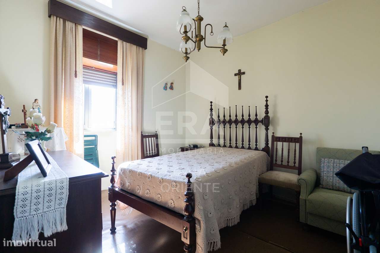 Moradia T3 com quintal em Sandim-14