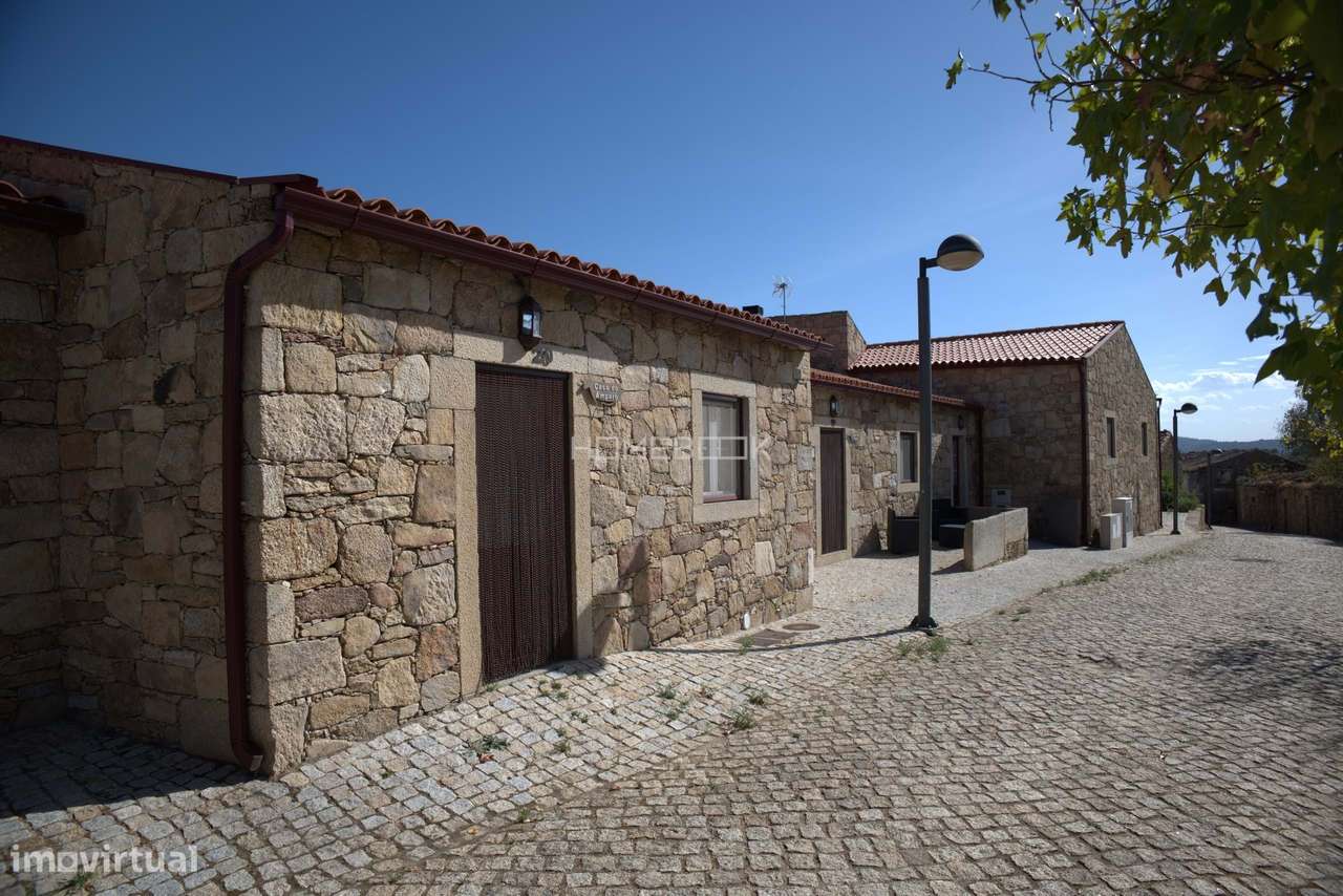 Conjunto de Casas de Aldeia para Turismo Rural – Vale do Côa-34