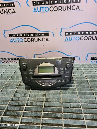 Cd player Toyota RAV 4 III 2005 - 2009 (432) - 1