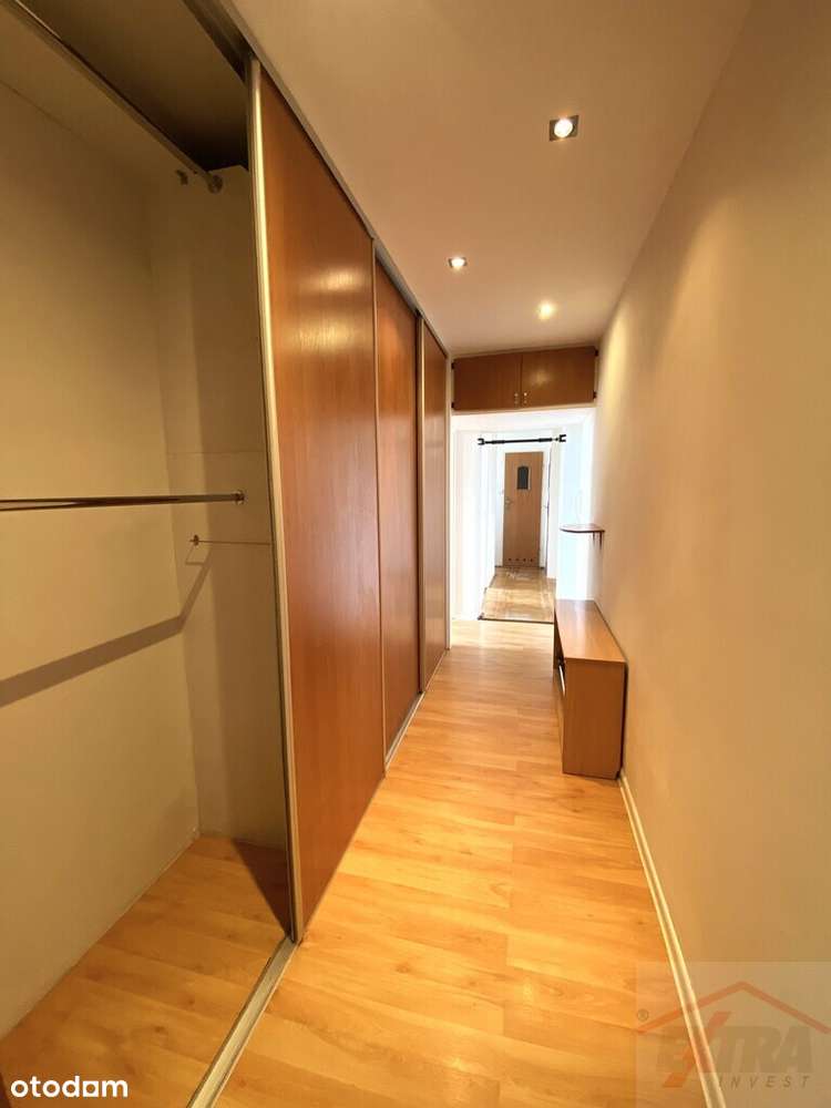 3 widne pokoje, duży hall, balkon-16