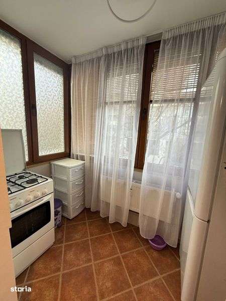 DOROBANTI piata,zona foarte linistita - Imagine principală: 4/8