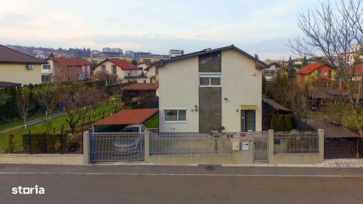 Casa individuala, cu piscina, pe strada privata, cartier Borhanci-0