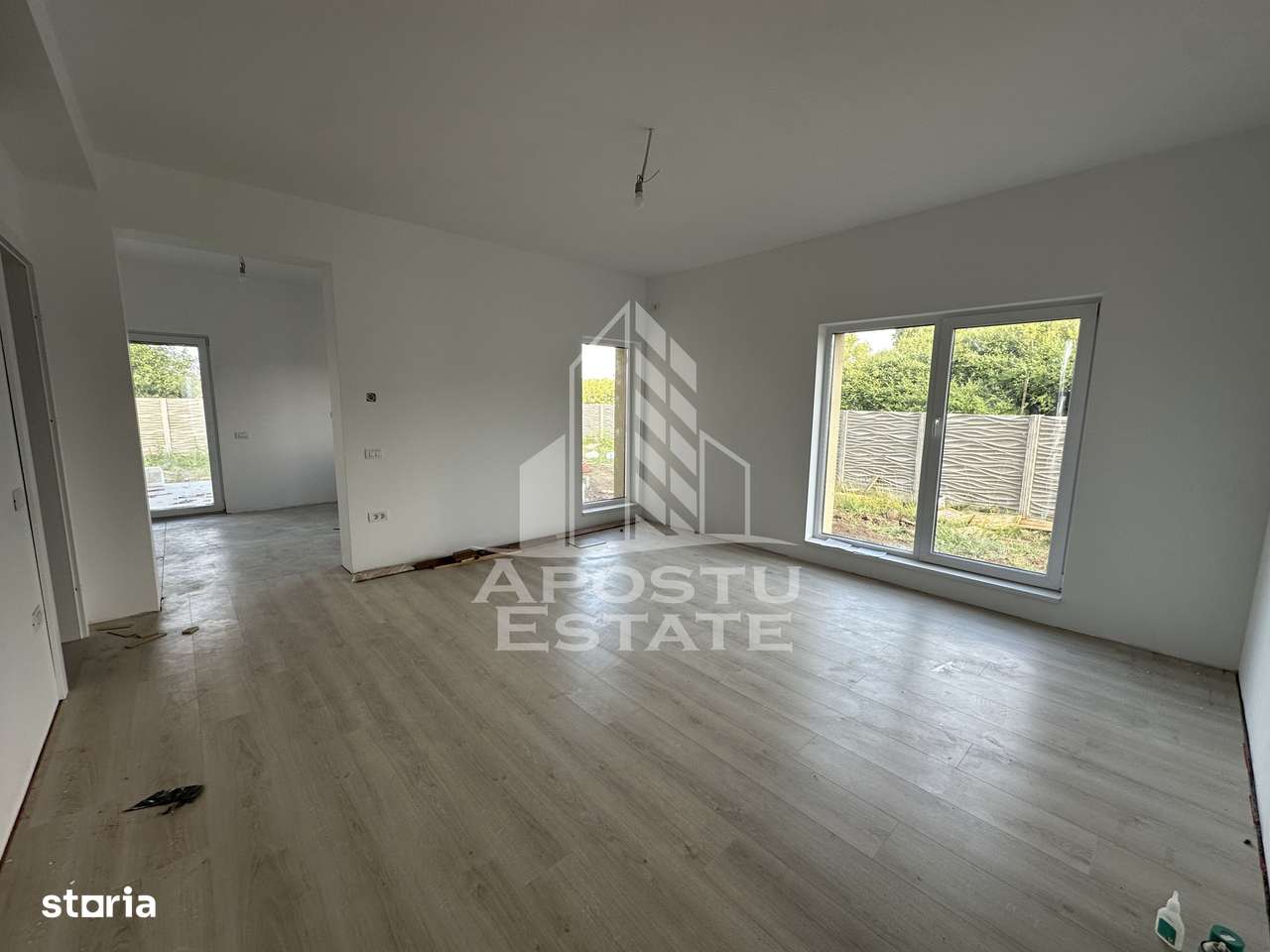 Duplex cu 5 camere si 2 bai, despartit prin camera tehnica in Ghiroda. - Imagine principală: 3/20