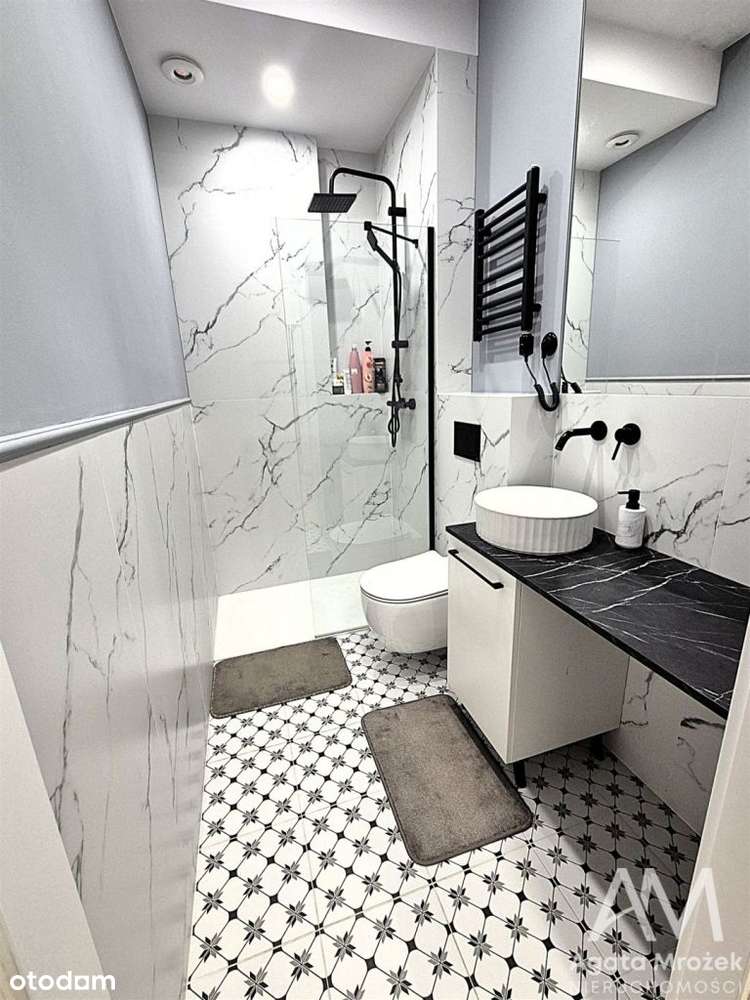 Urocze 2 pok,aneks kuchenny,media miejskie,loggia-8