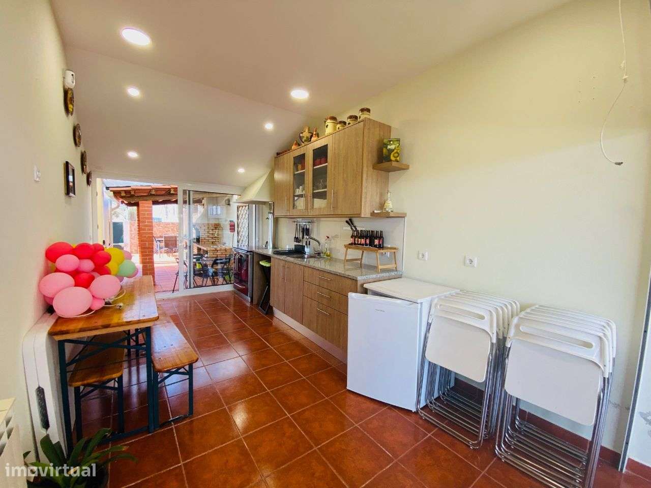 Moradia T4 com grande garagem e jardim - perto da praia-36