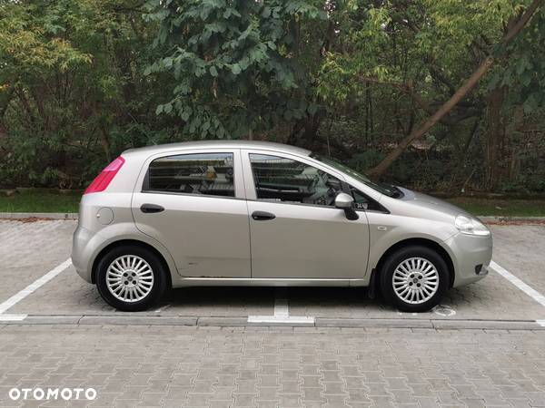 Fiat Grande Punto - 2