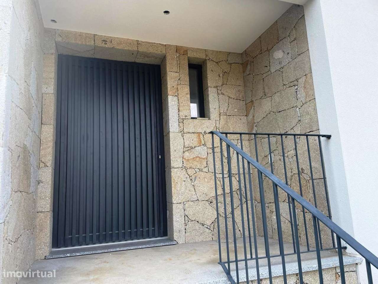 Moradia em Banda Nova V4 – Parada de Tibães, Localização Tranquil-23