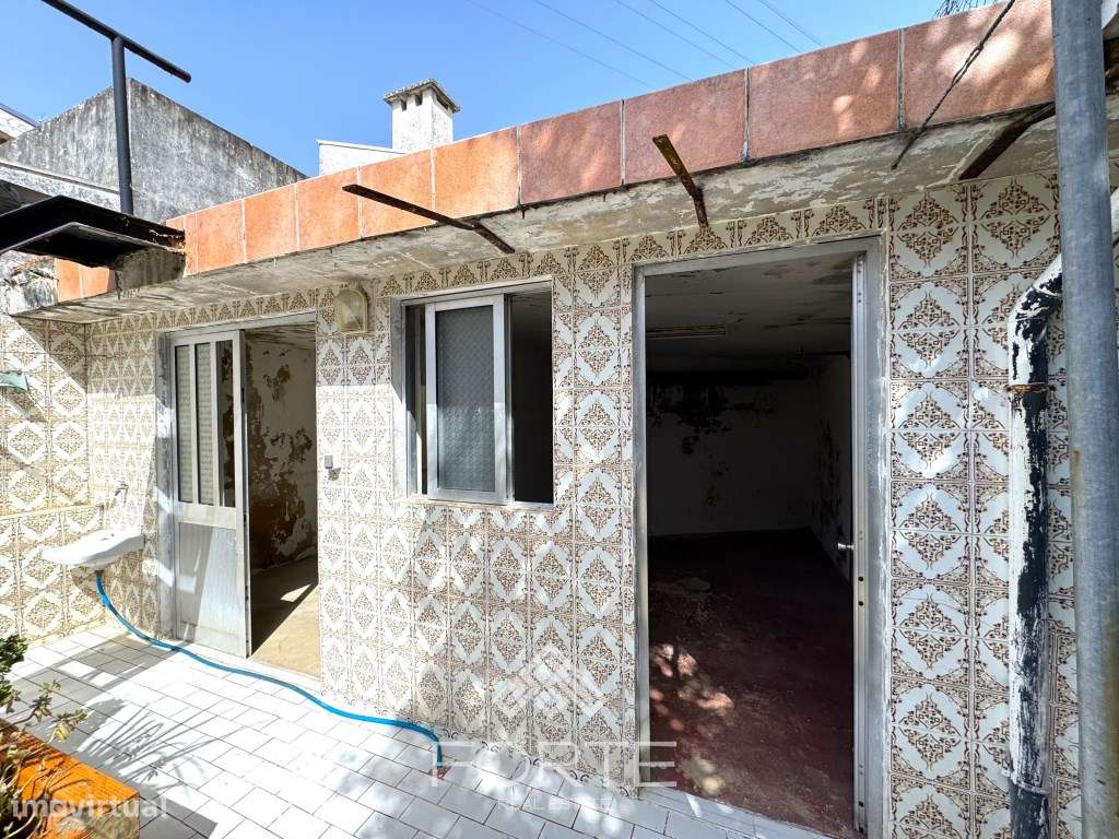 Moradia em banda T3 em São João da Madeira-20