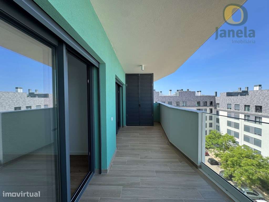 INSPIRADOR Apartamento NOVO, com piscina, garagem e grande varanda,... - Grande imagem: 3/43