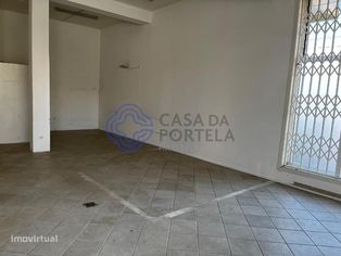 Loja bem localizada, com estacionamento, com prédios novos e muita hab - Grande imagem: 5/24