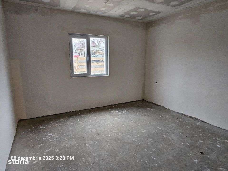 Oportunitate ! Vila in centrul localitatii Lumina, comision 0% - Imagine principală: 4/7