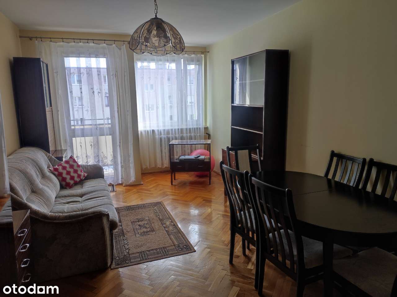 Mieszkanie 2-pokojowe z balkonem i piwnicą 2,6 M2. Cena do negocjacji.