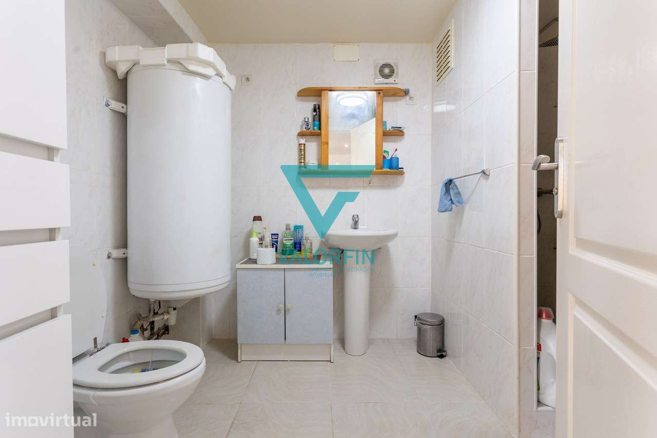 Moradia T5 c/ 1818 m² de Terreno - CAXARIAS / OURÉM-24