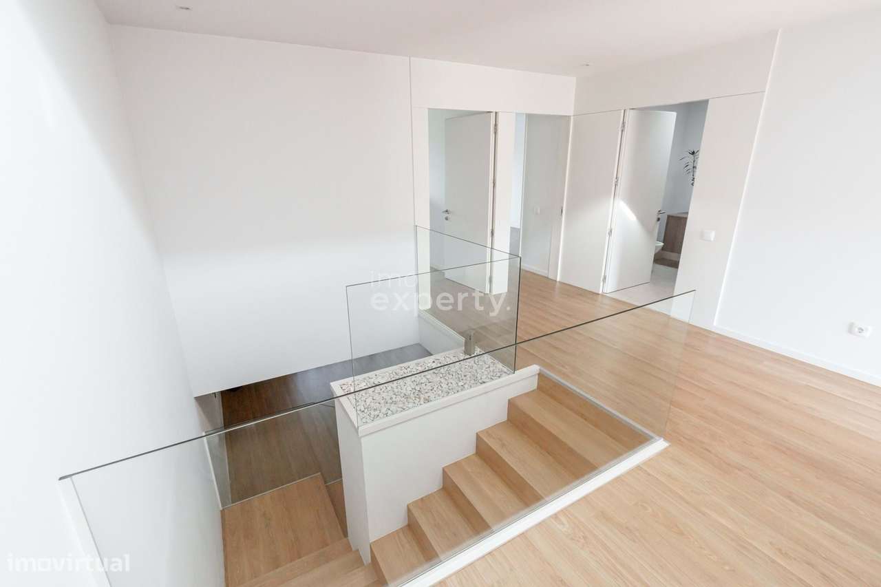 Moradia T3 geminada em V. N. de Famalicão, Braga-20