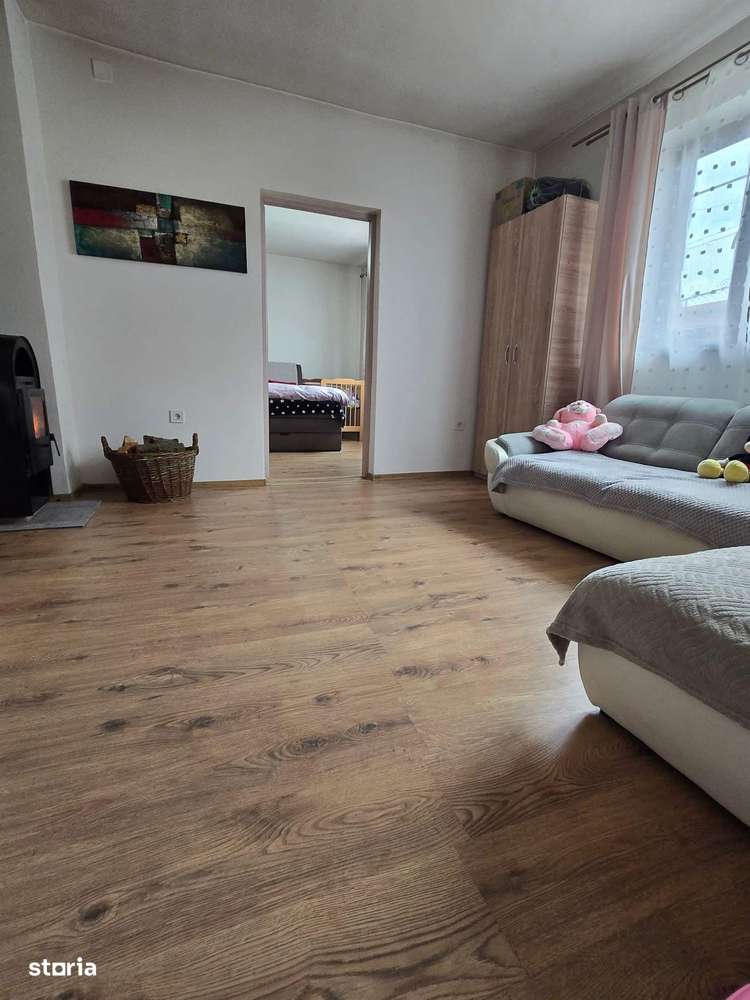 Casa de vanzare in Dumbraveni !!-6