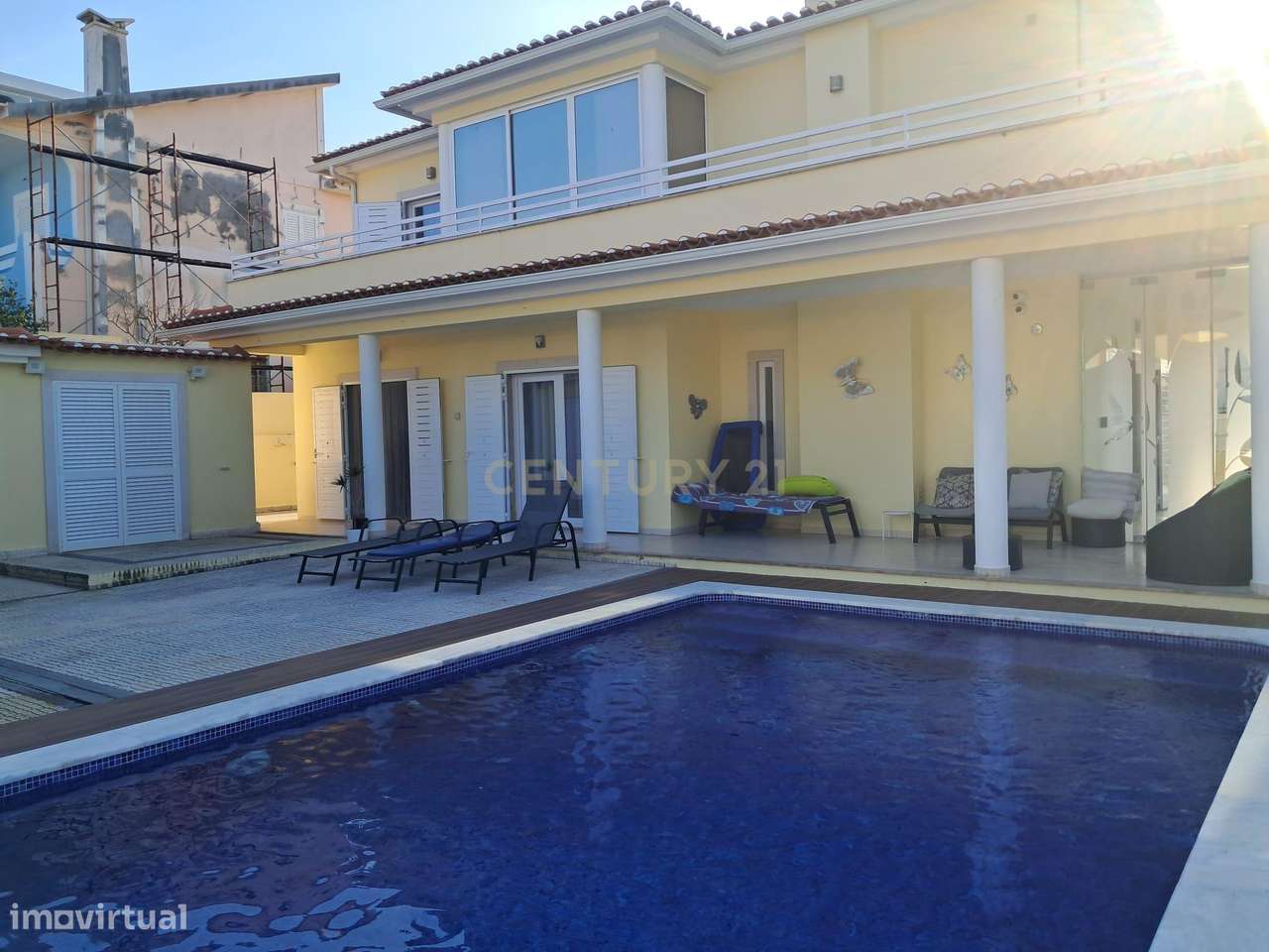 Moradia T4 com Piscina de Água Salgada | Quinta de Valadares-11