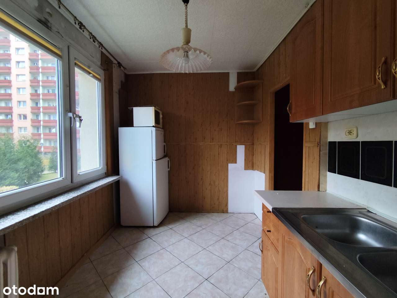 Kawalerka: 37 m2, parter z balkonem, miejskie, do remontu - Katowice-8