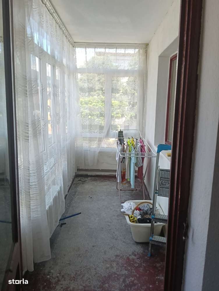 Apartament 4 camere/  Calimanesti /  Etaj 2 /-2