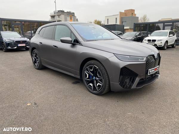 BMW iX xDrive50 - 1