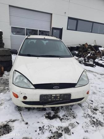 Dezmembrez Ford Focus 1 - 1