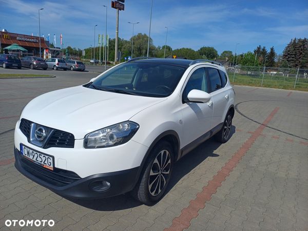 Nissan Qashqai+2 - 1