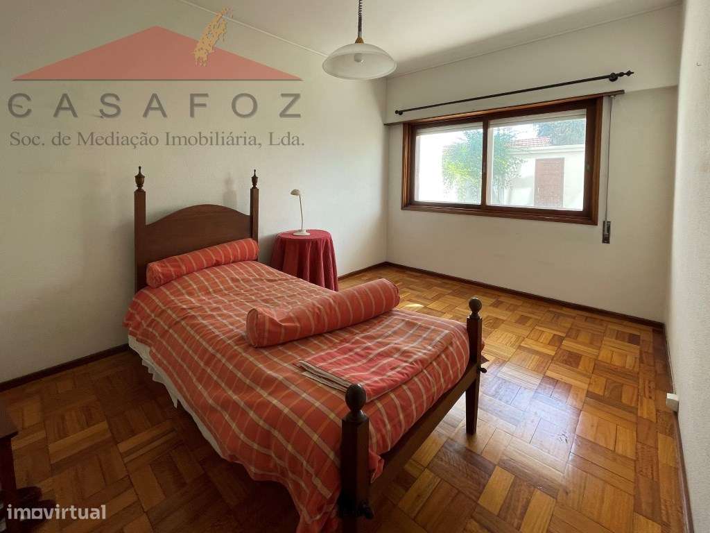 Venda Moradia T6 no Bairro dos Músicos-31