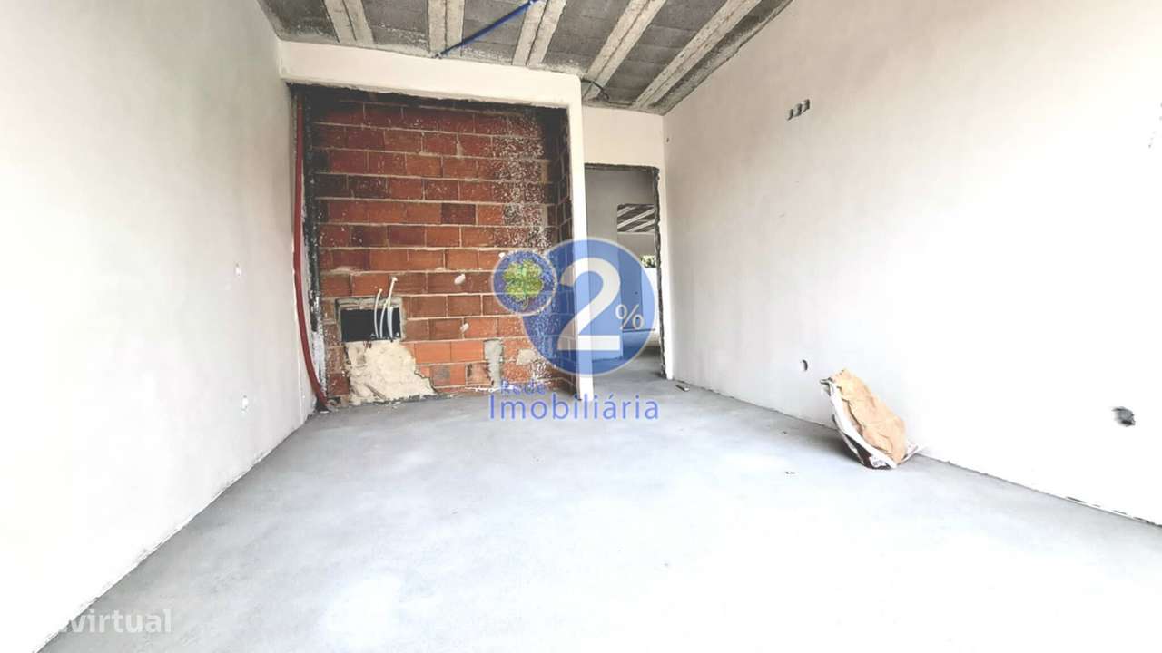 Moradia T3+1 em construção-27