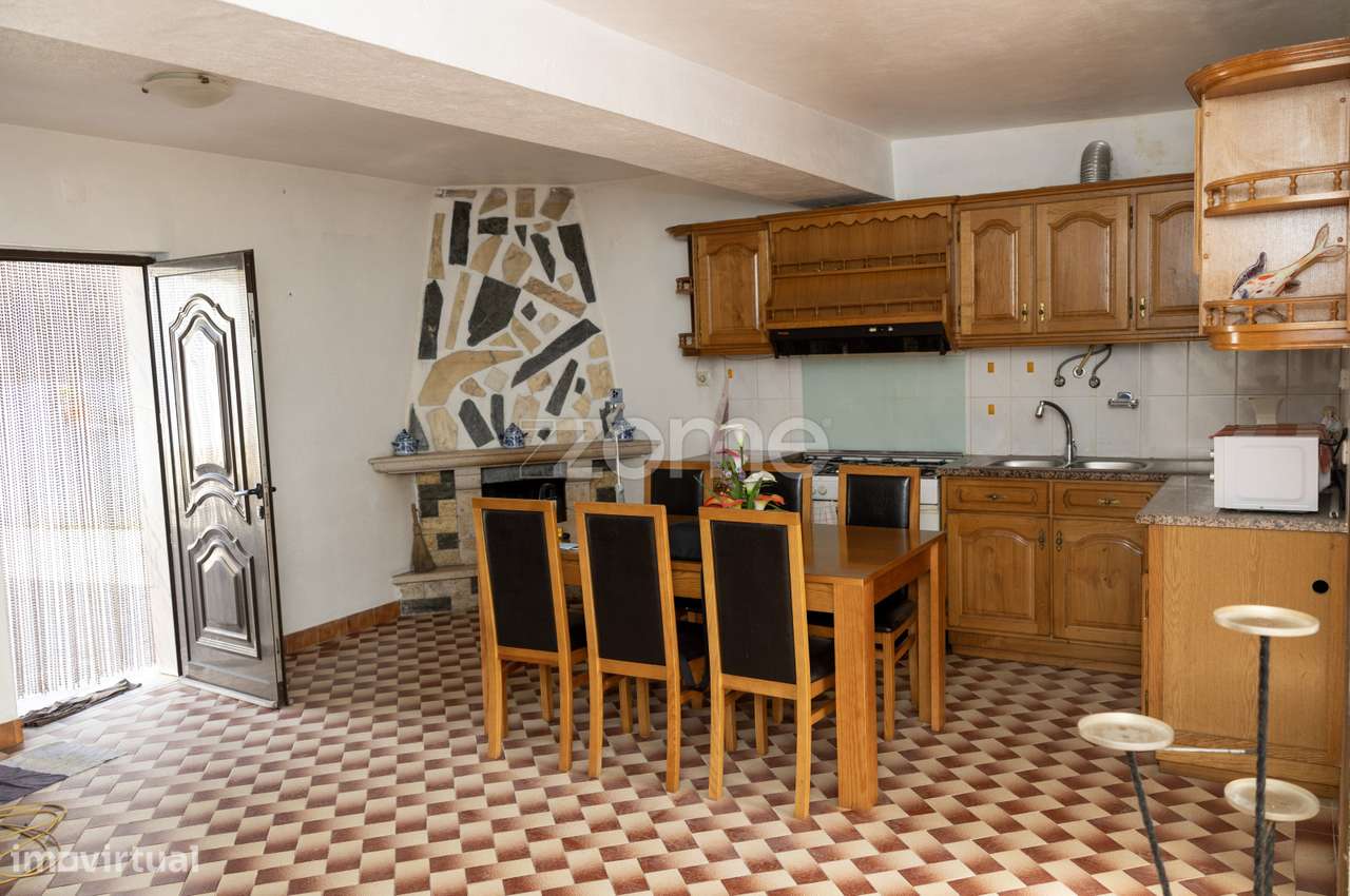Moradia T3 na zona centro de Portugal - Grande imagem: 2/32