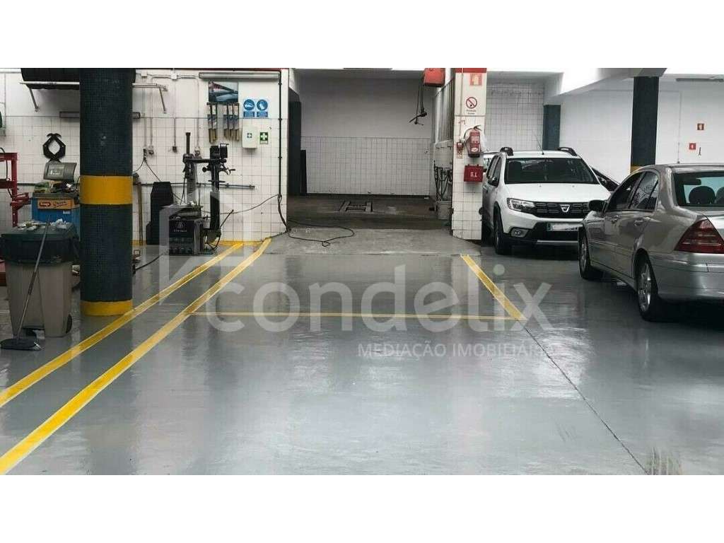 Garagem para venda ao Marquês, Porto - Grande imagem: 5/6