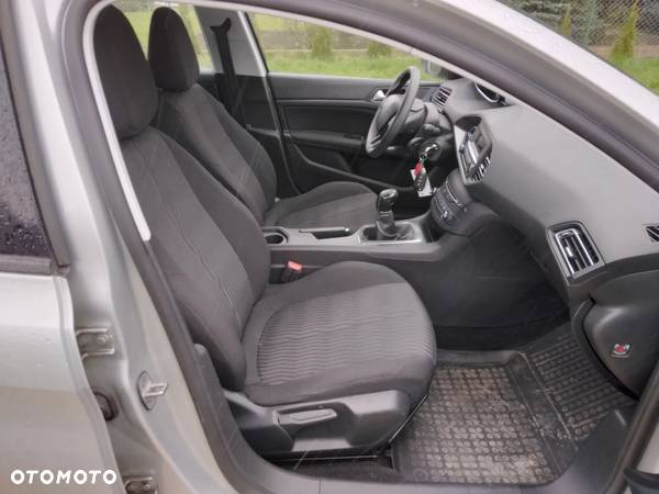 Peugeot 308 1.6 HDi Active - 8