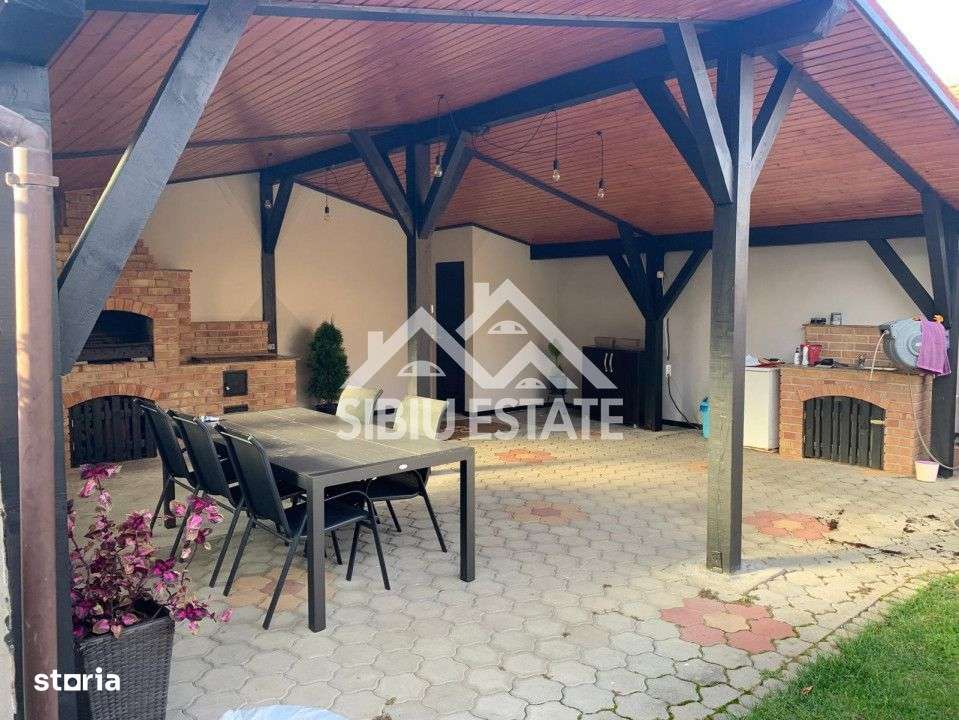 Casa tip duplex 5 camere 350 mp teren terasa cu zona gratar si pivnita - Imagine principală: 4/20