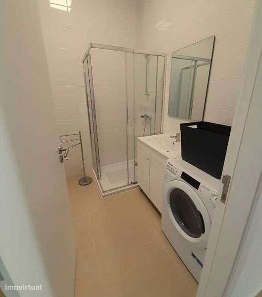 Estúdio Renovado no Centro do Porto – Rua de Cedofeita - Grande imagem: 5/6