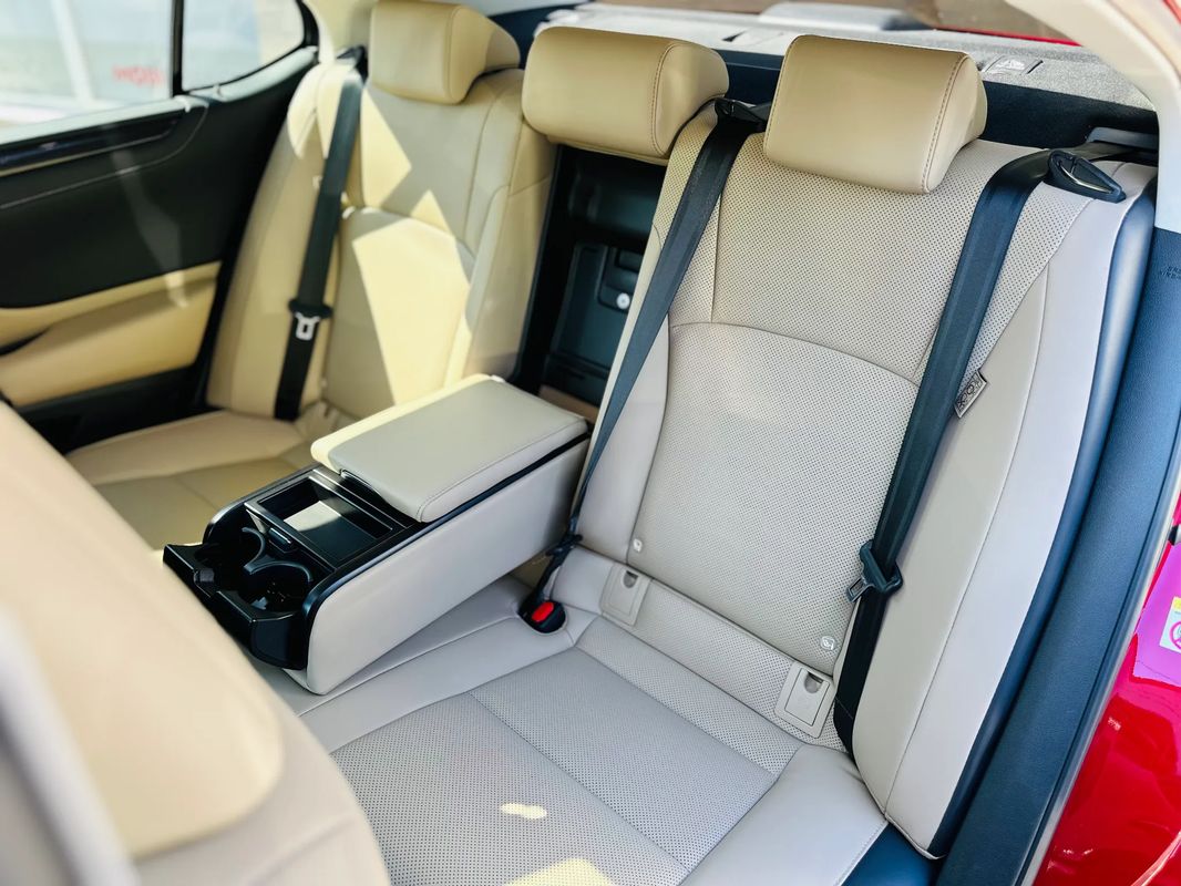 Lexus Seria ES 300h Luxury Line - 34
