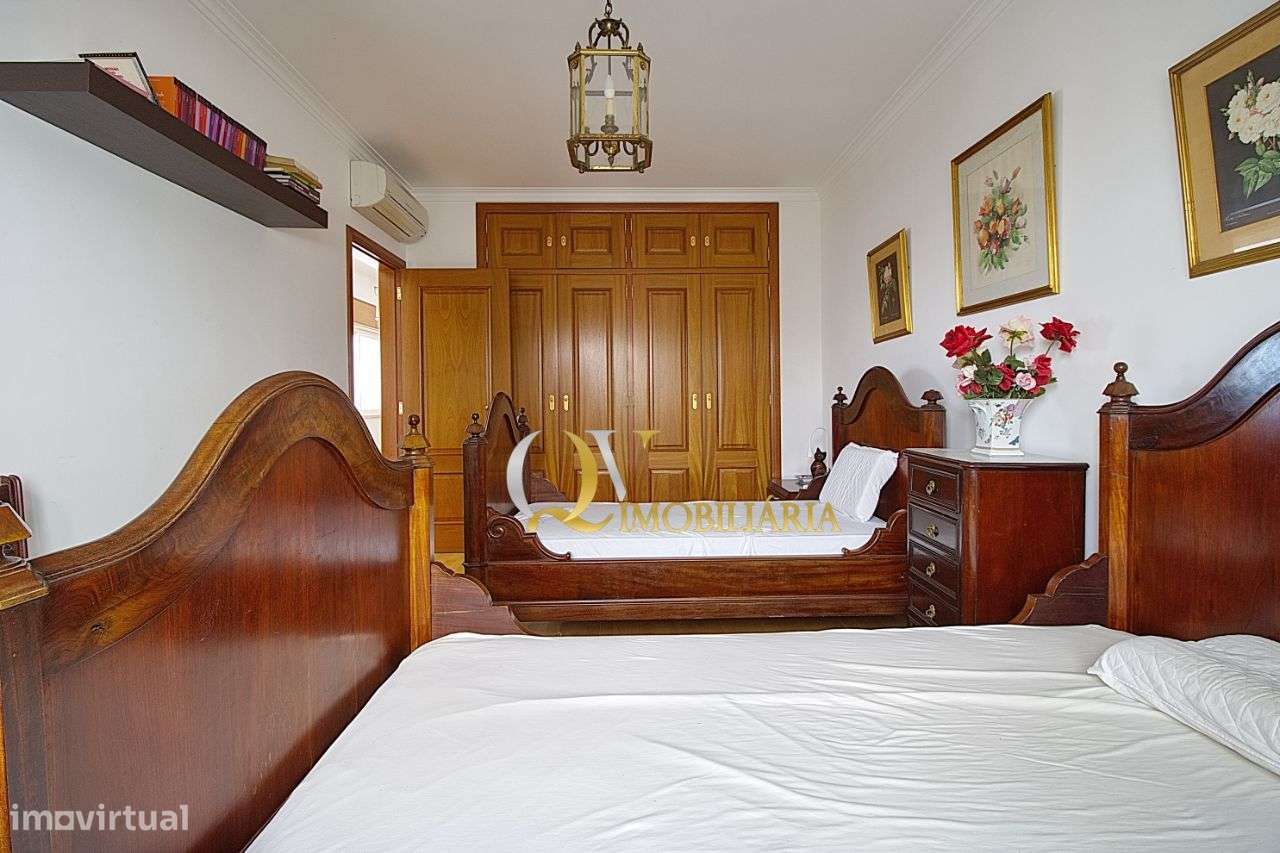 Excelente Moradia V4 para venda sita nos Jardins da Parede-49