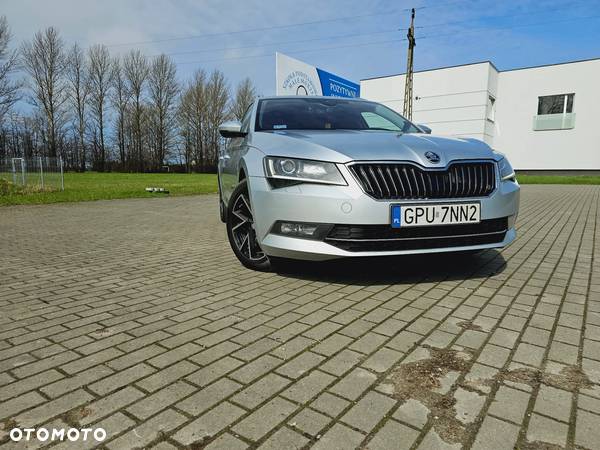 Skoda Superb 2.0 TDI Style - 4