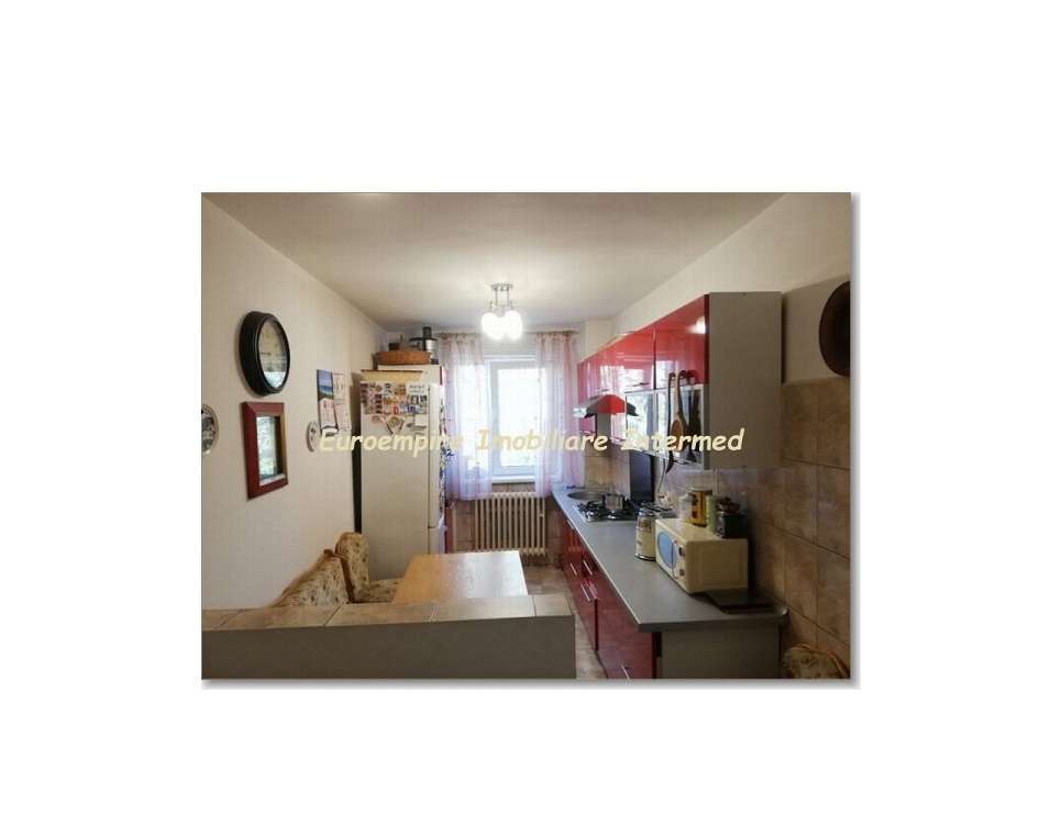 Apartament 4 camere de vanzare zona TOMIS III, semimobilat - Imagine principală: 5/6