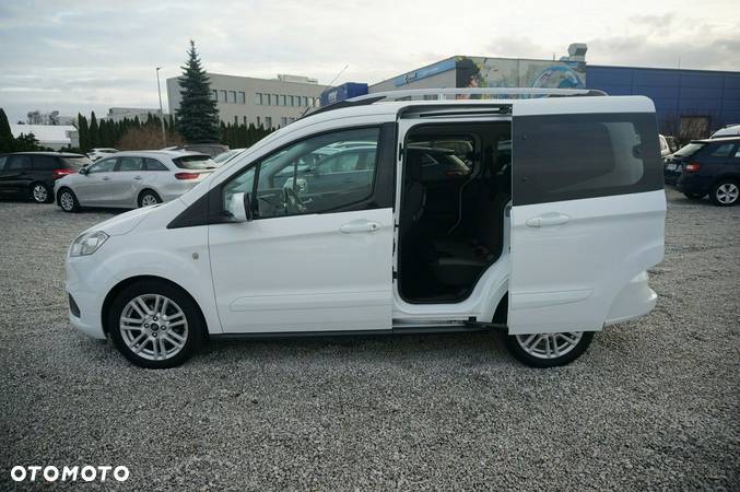 Ford Tourneo Courier 1.0 EcoBoost Titanium - 29