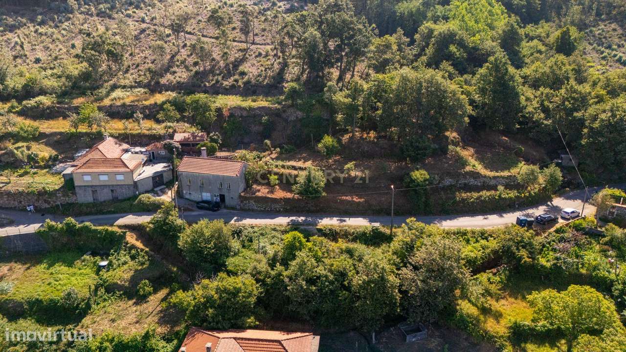 Moradia para Reabilitação com Terreno +1.000 m² | Vista sobre a Ria de-34