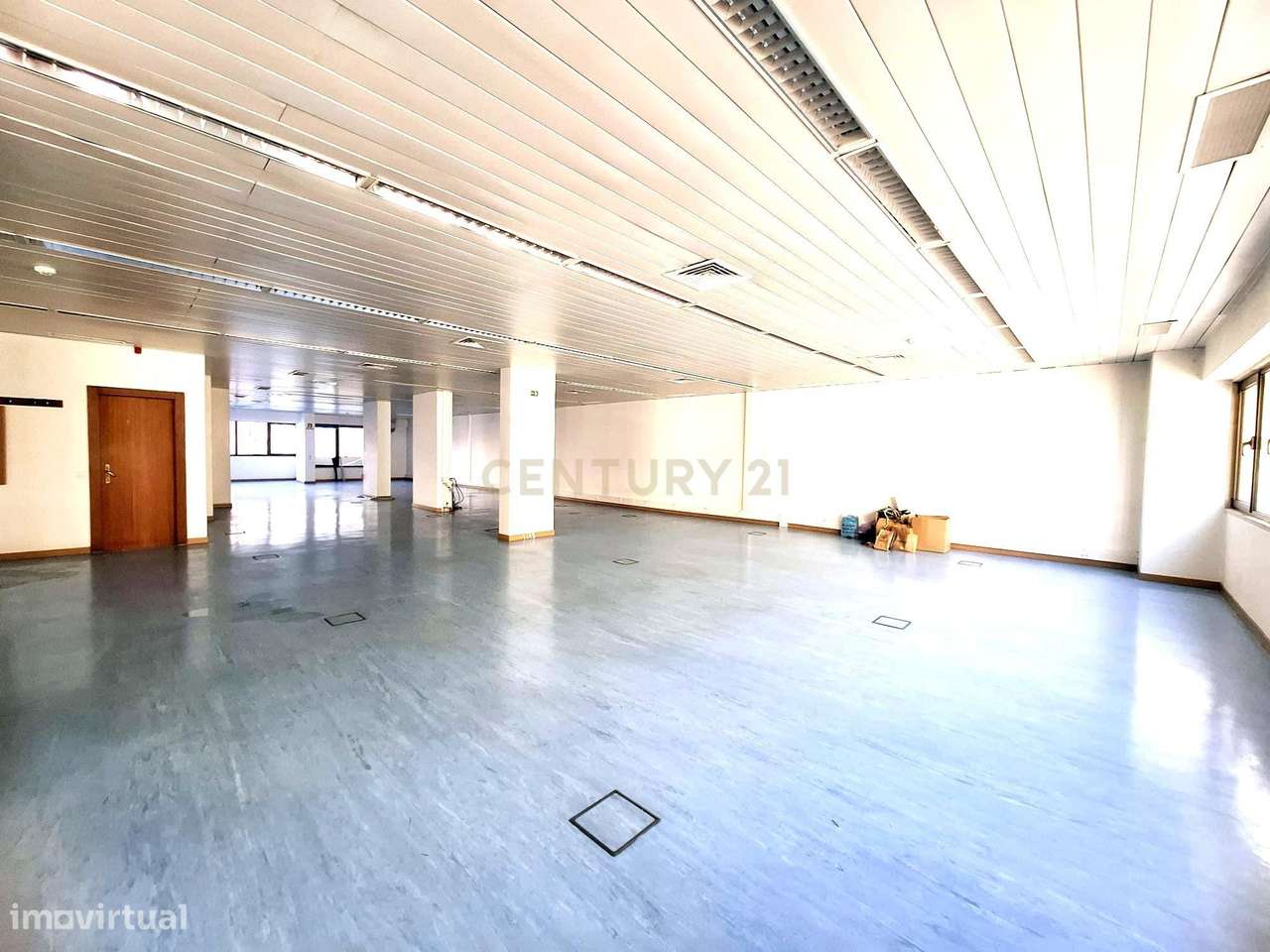 Escritório de 217 m² com  Estacionamento – Laranjeiras - Grande imagem: 4/14