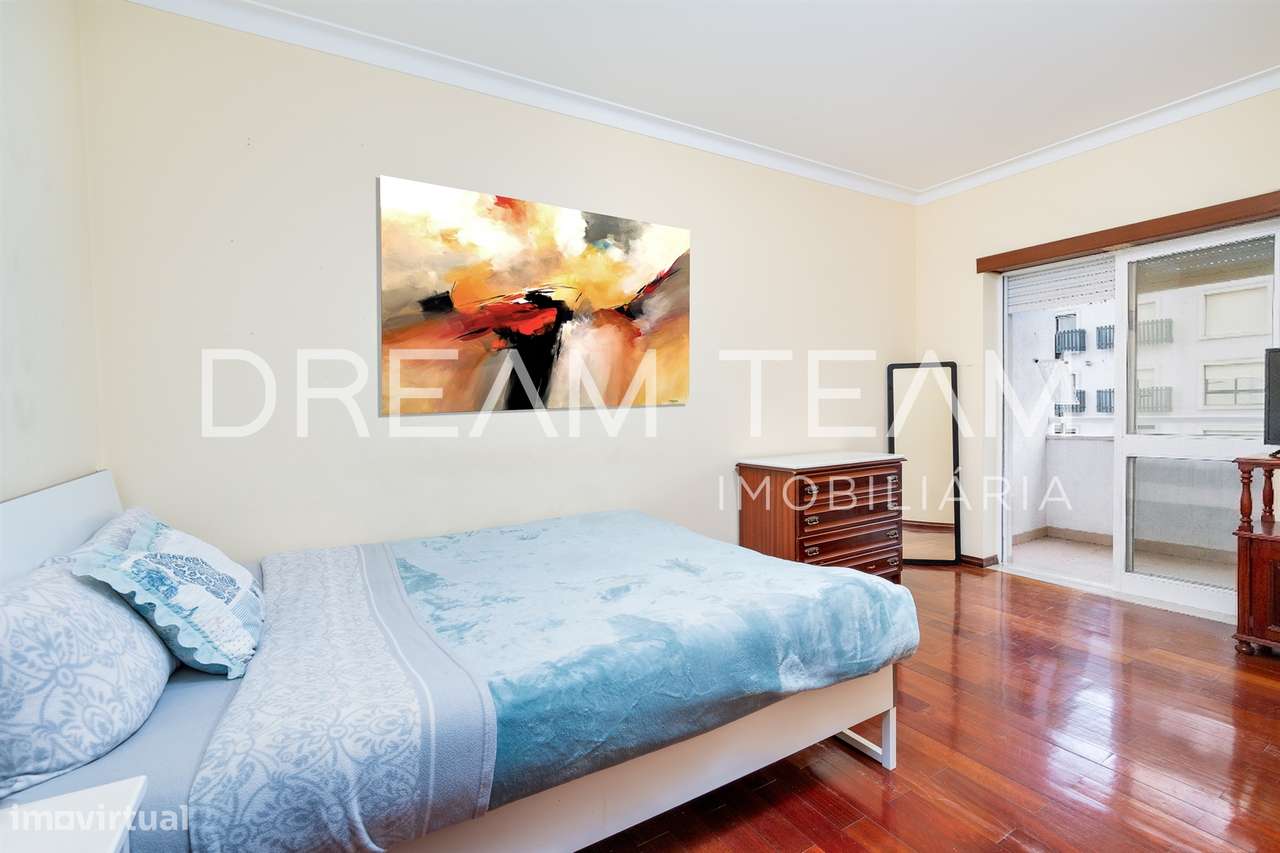 Apartamento T3 com terraço no centro do Montijo-17