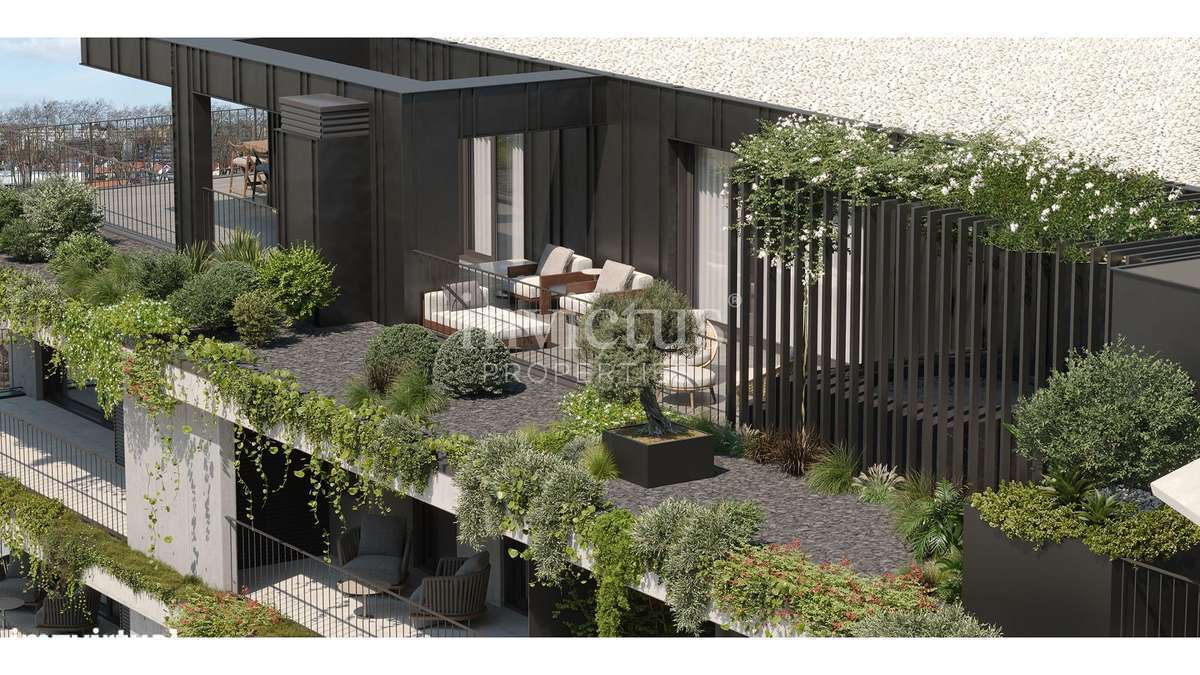 Fantástico T5 em Condomínio - Ramalde-10