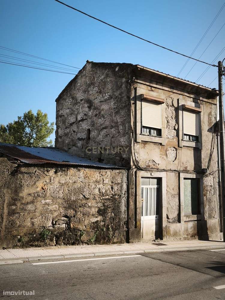 ​Terreno com Ruína em Rio Tinto – Excelente Oportunidade de Investime-2