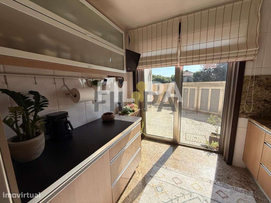 Moradia T5 na Maia com Jardim, Conforto e Excelentes Equipamentos 5...-8