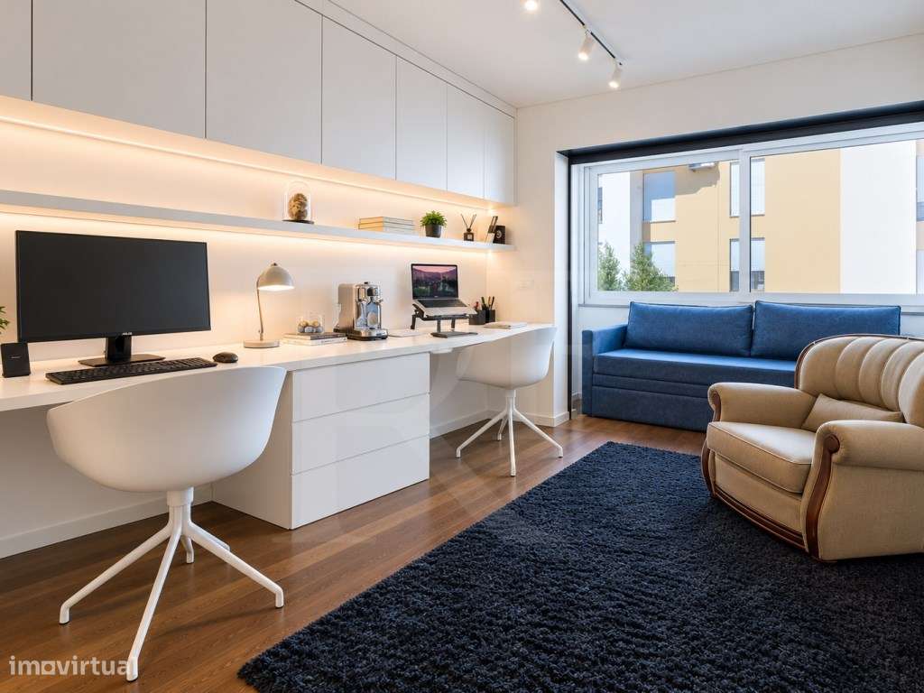 Moradia de luxo T4 no Murtal com piscina aquecida e rooftop panorâmico-17