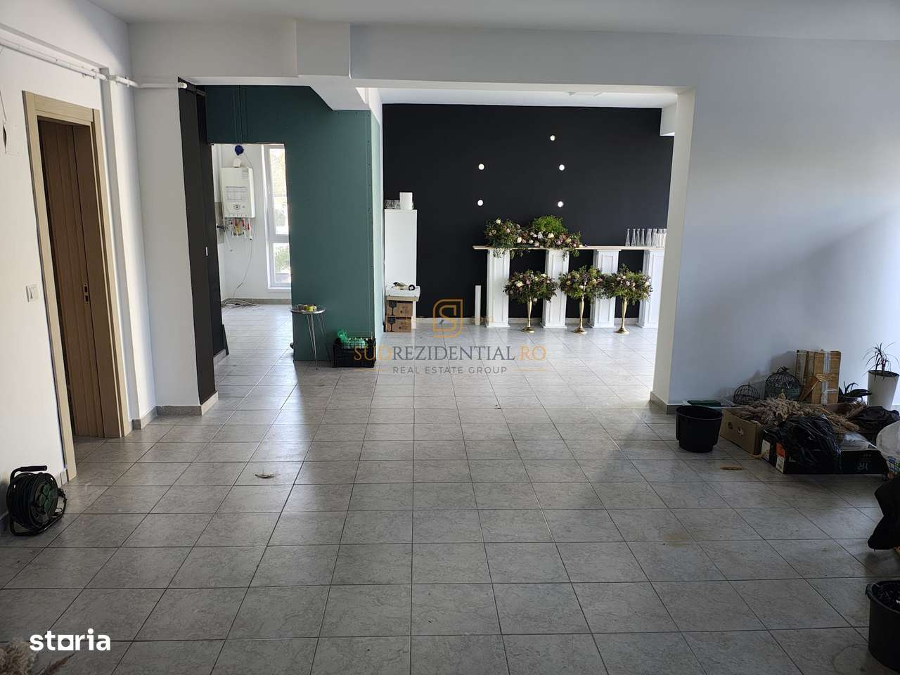 Spatiu comercial 85 mp, vitrina 11 ml, zona Grand Arena, trafic intens - Imagine principală: 5/5