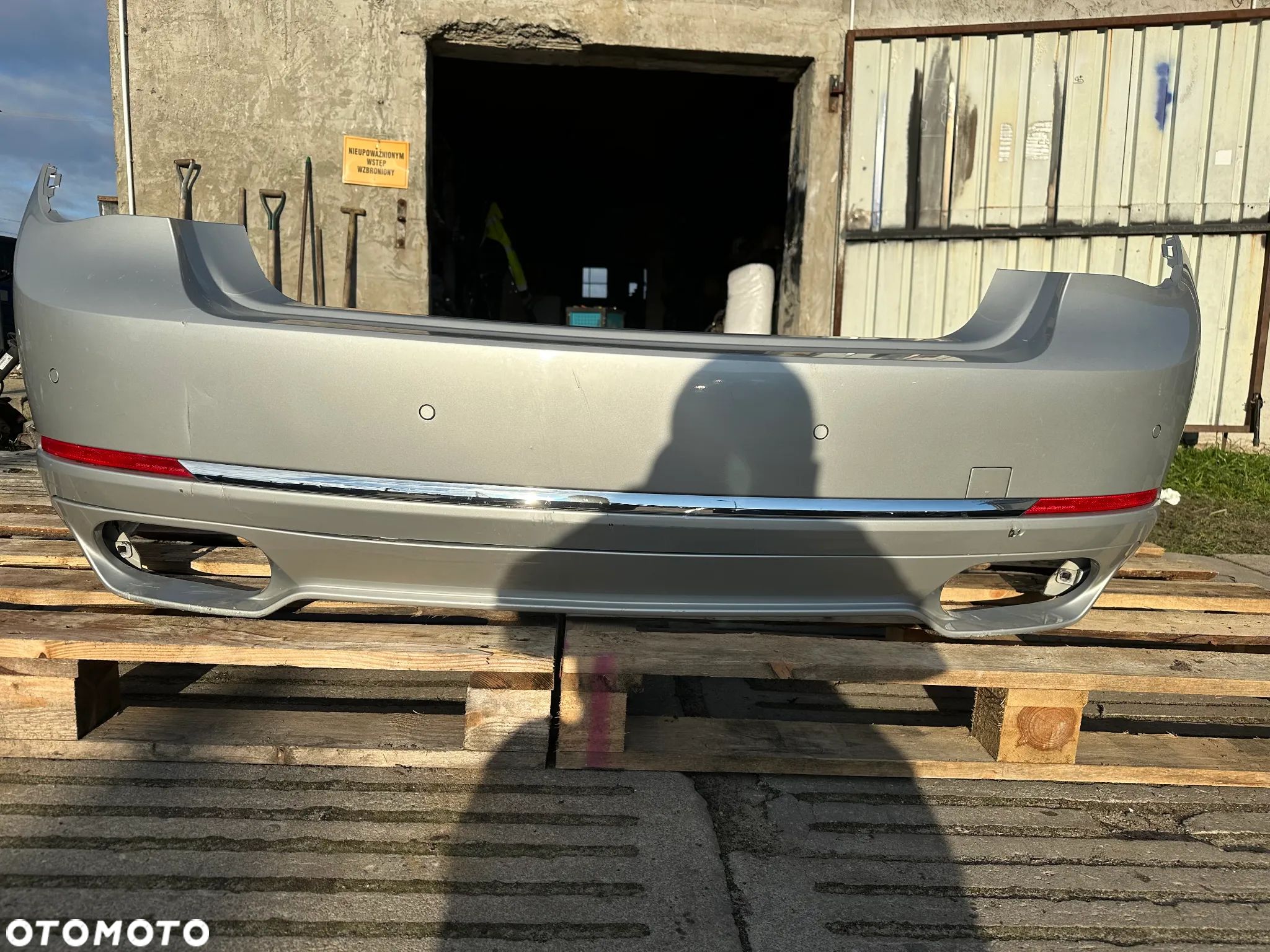 BMW 7 F01 F02 ZDERZAK TYŁ TYLNY LIFT - 1