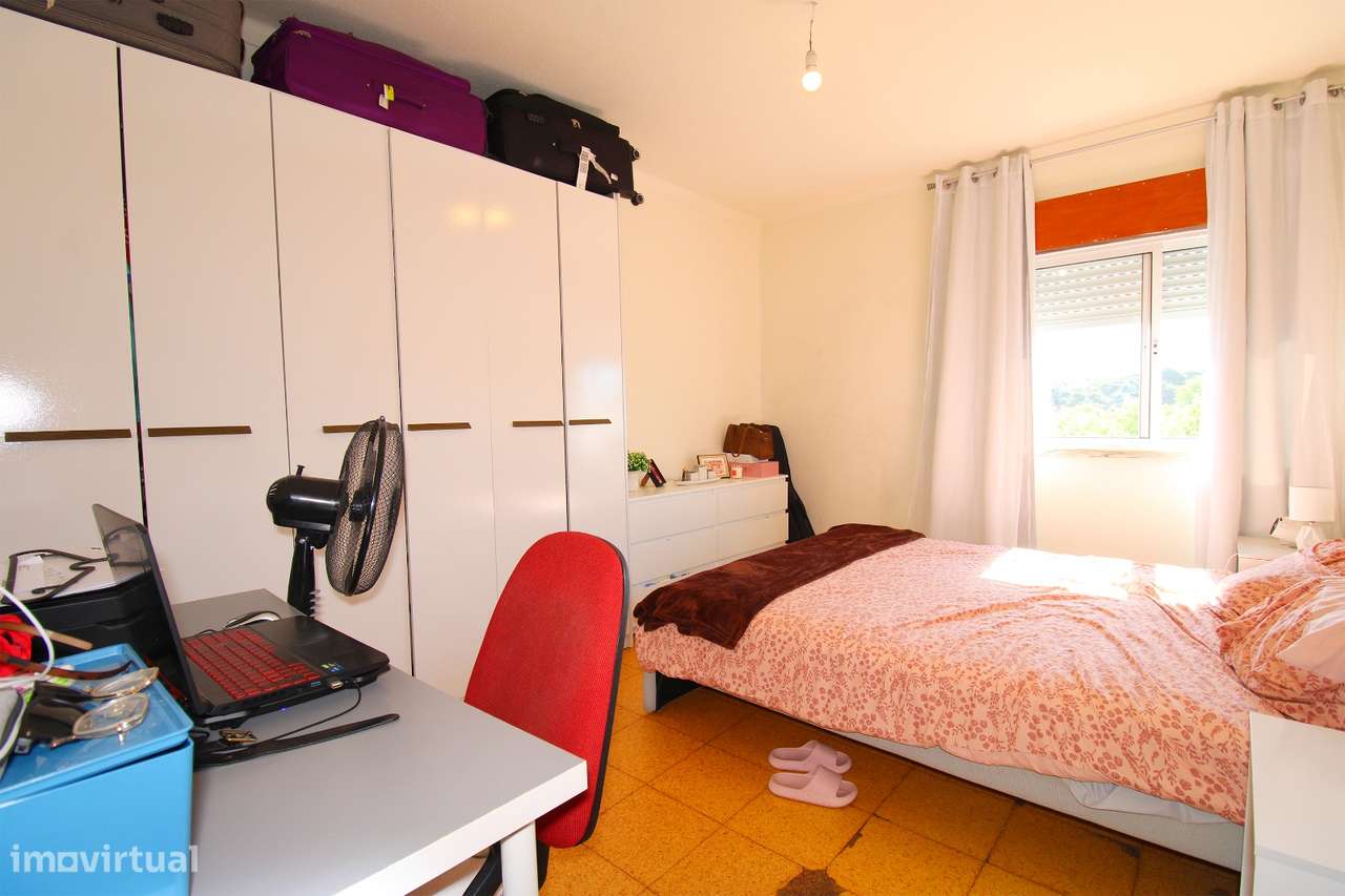 Apartamento T2 Amora - Seixal-18